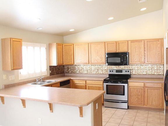 2nd image of 308 W La Veta Ct