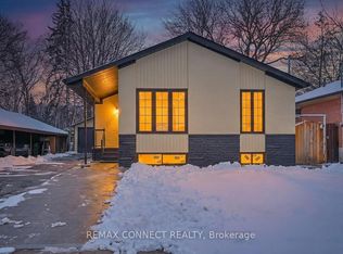 55 Taysham Cres #B, Toronto, ON M9V1X1