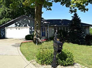 439 Wessex Rd, Valparaiso, IN 46385