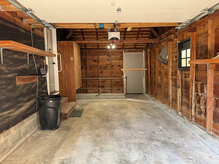 8542 Grandview Ave — Photo 12