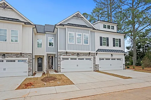 2205 Mullingar St Photo 1