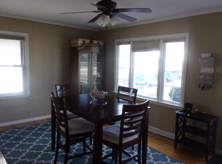 126 E Hughes Cir, Des Moines, IA 50315