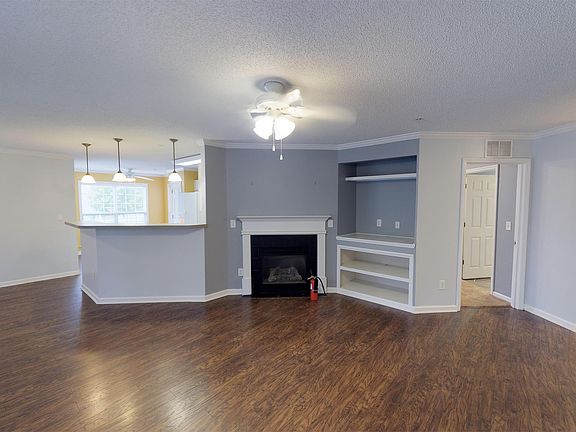 3rd image of 130 Shallowford Reserve Dr #101-1