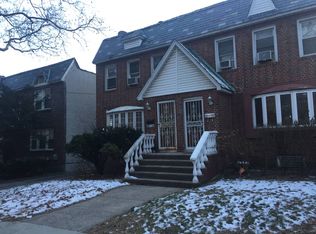 8836 207th St, Queens Village, NY 11427