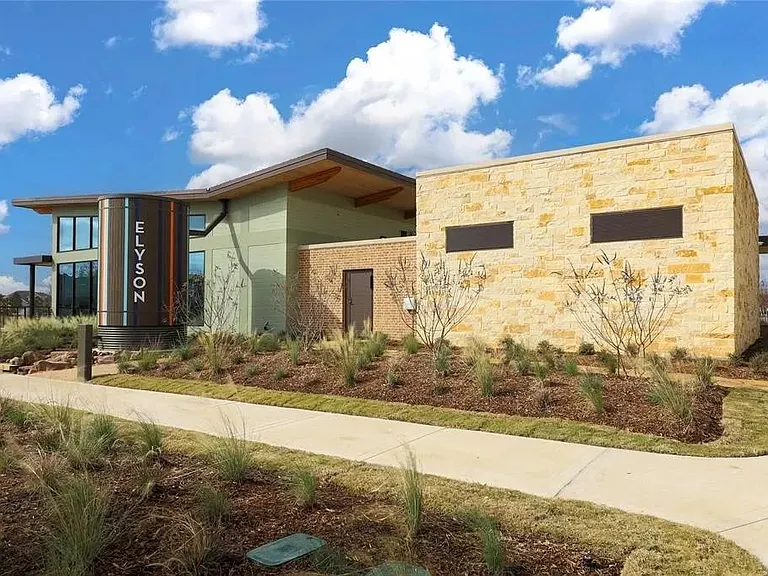 24130 Elkhorn Glen Ln — Photo 35