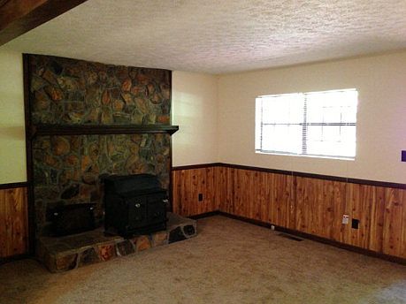 2nd image of 36 Oak Hill Dr