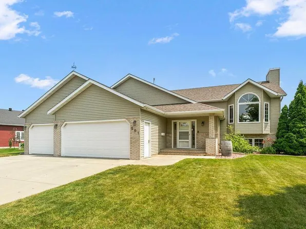 501 5th St NW, Dilworth, MN 56529