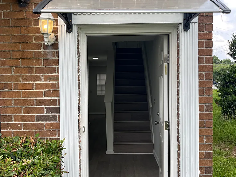 100 Timber Ln #A-B — Photo 11