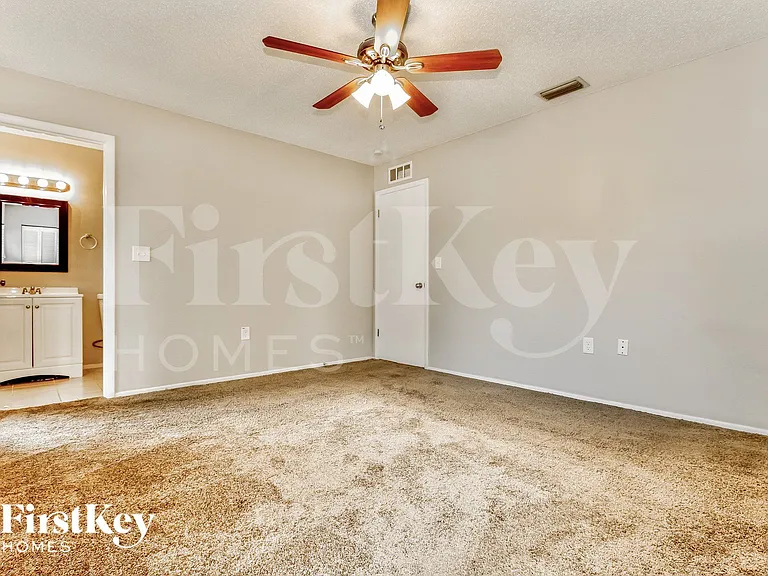 1794 E Groveleaf Ave — Photo 9