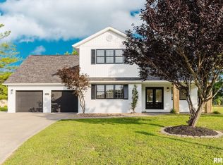 1602 Carmie Ln, Marion, IL 62959