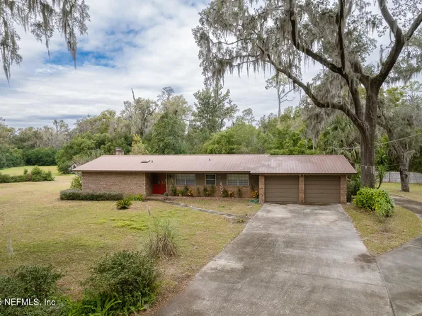 208 WESTOVER Circle, Palatka, FL 32177