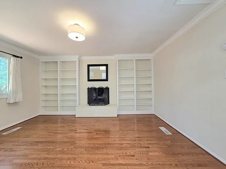 111 Tamarisk Ct — Photo 16
