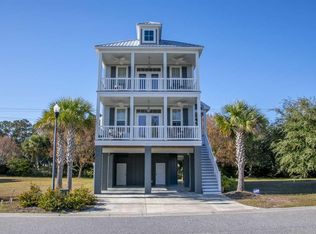 97 Enclave Pl, Pawleys Island, SC 29585