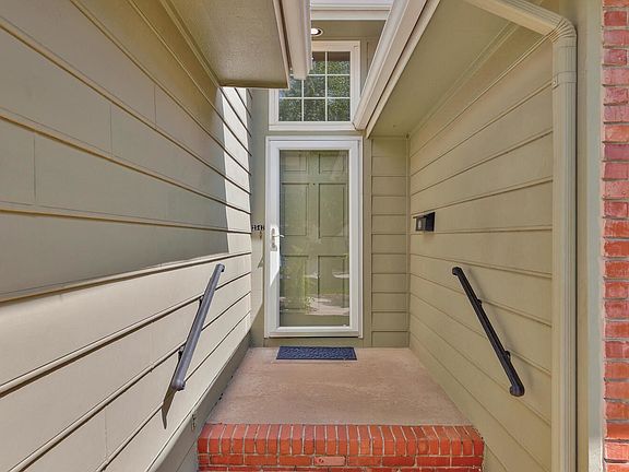 5th image of 2547 N 2nd Ave