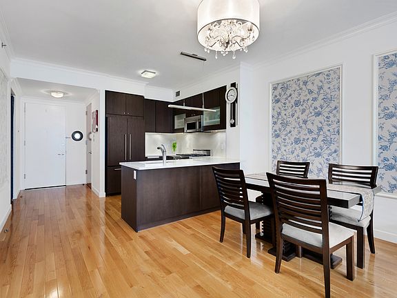 4th image of 454 W 54th St APT 4B