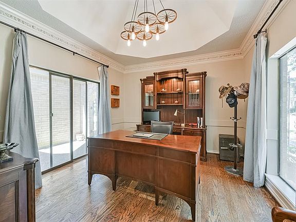 2nd image of 2607 Laurel Ridge Dr