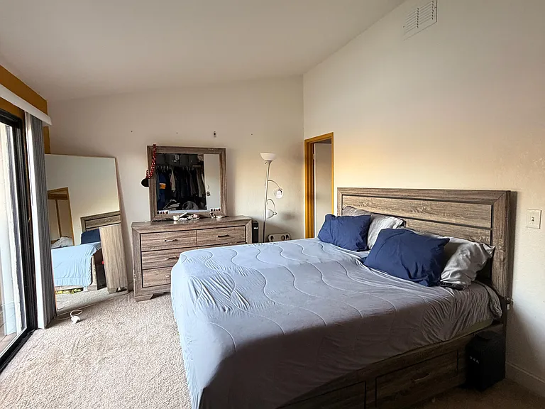 Peppermill Cir — Photo 20