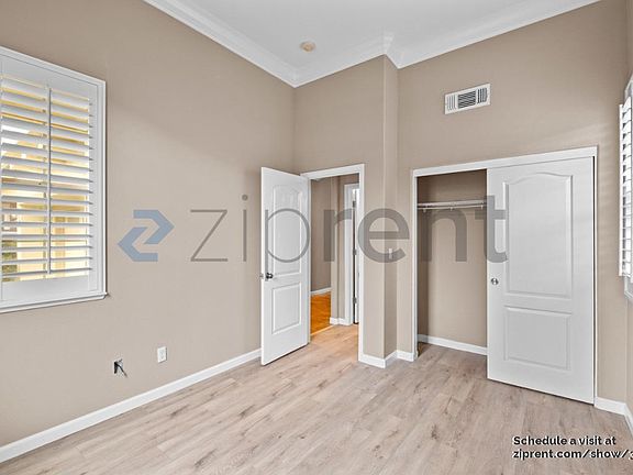 5th image of 7268 Willow Creek Cir