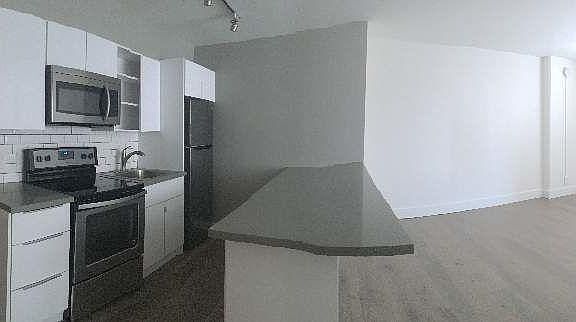 4th image of 1001 Pine St Unit 311