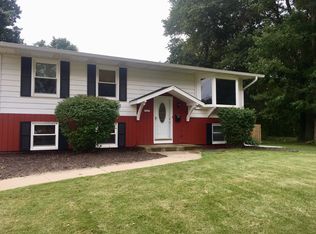 323 W 8th Pl, Hobart, IN 46342