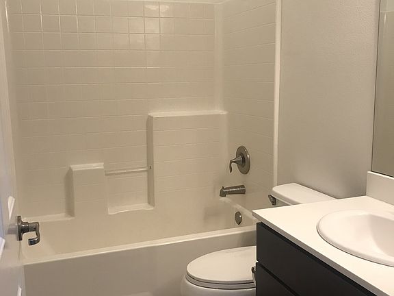 2nd image of 31218 Ivy Hill Ct