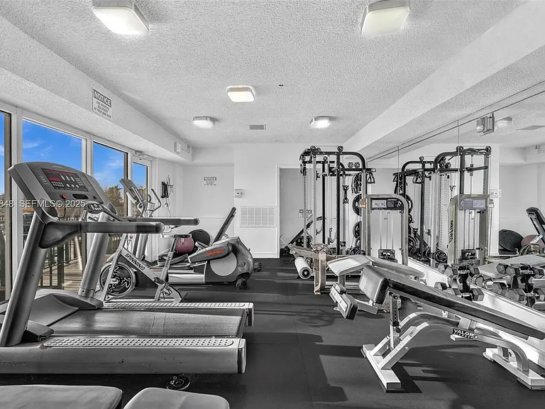 9195 Collins Ave #91 — Photo 20