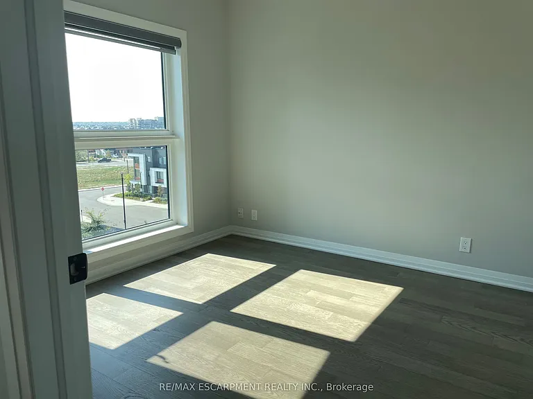 102 Grovewood Cmn #425 — Photo 13