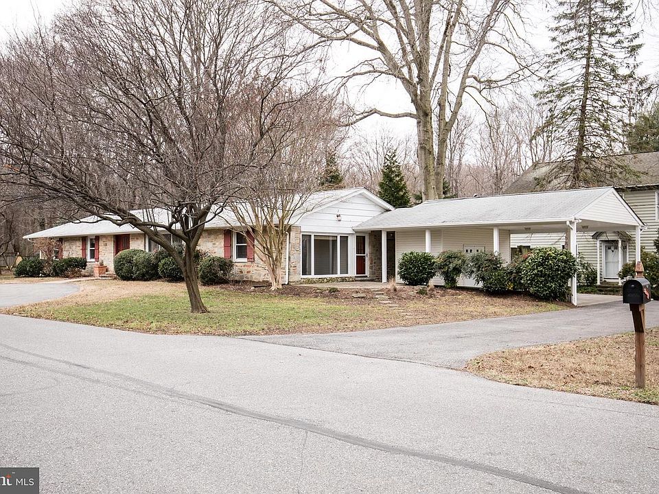 1st image of 2110 Bay Dr
