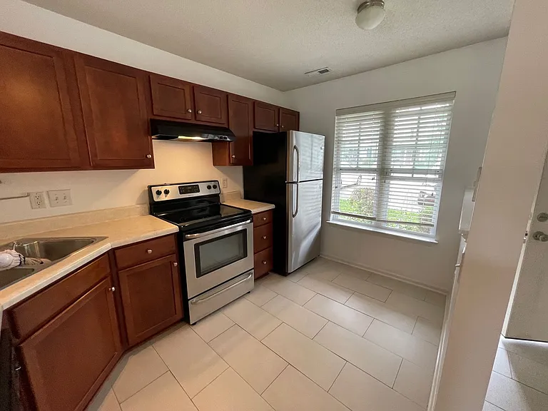 6440 Coral Vine Way — Photo 4