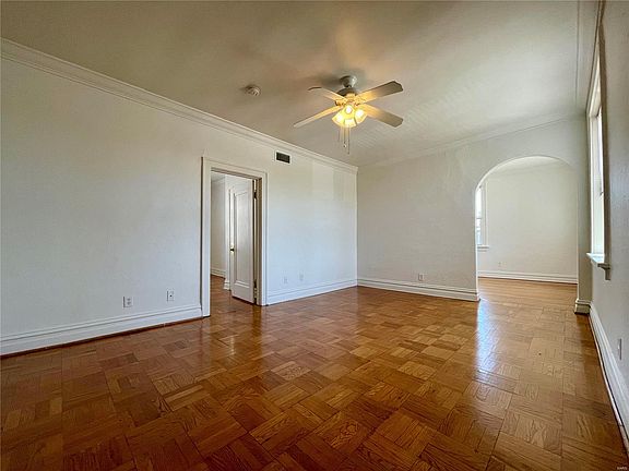 4th image of 1010 Hi Pointe Pl