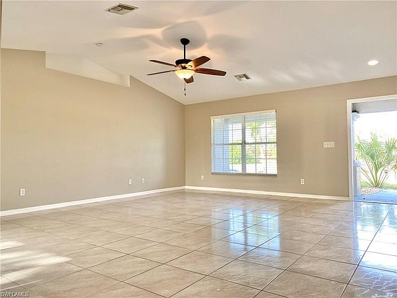 5th image of 1009 NW 19th Pl