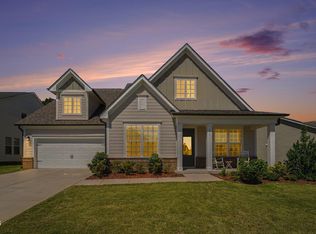 200 Wonderberry Way, Holly Springs, NC 27540