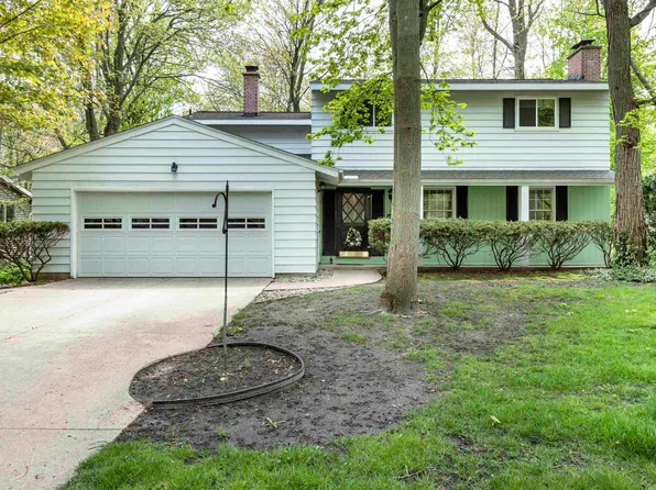 2206 Cranbrook Dr, Midland, MI 48642