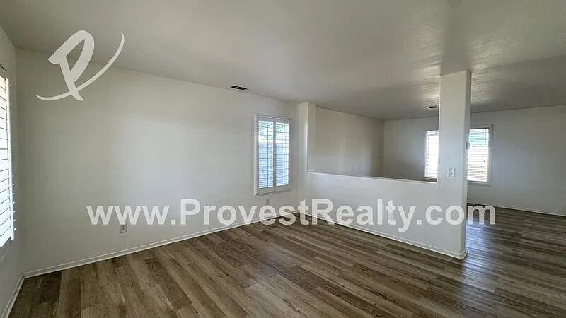 3 bed, 2.5 bath, 1954 sqft, $2,250 — Photo 4