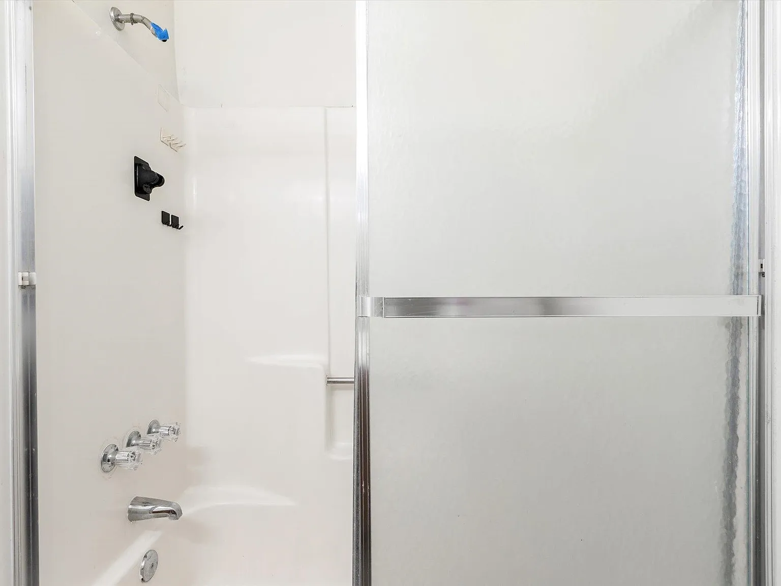 2 bed, 1078 sqft, $1,750 — Photo 2