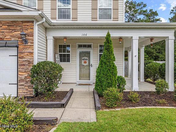 3rd image of 106 Mullholland Place