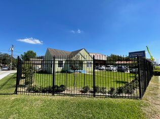 7201 Long Dr, Houston, TX 77087