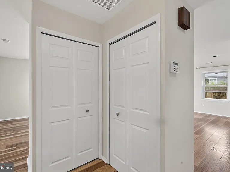 4214 Penner Ln — Photo 5
