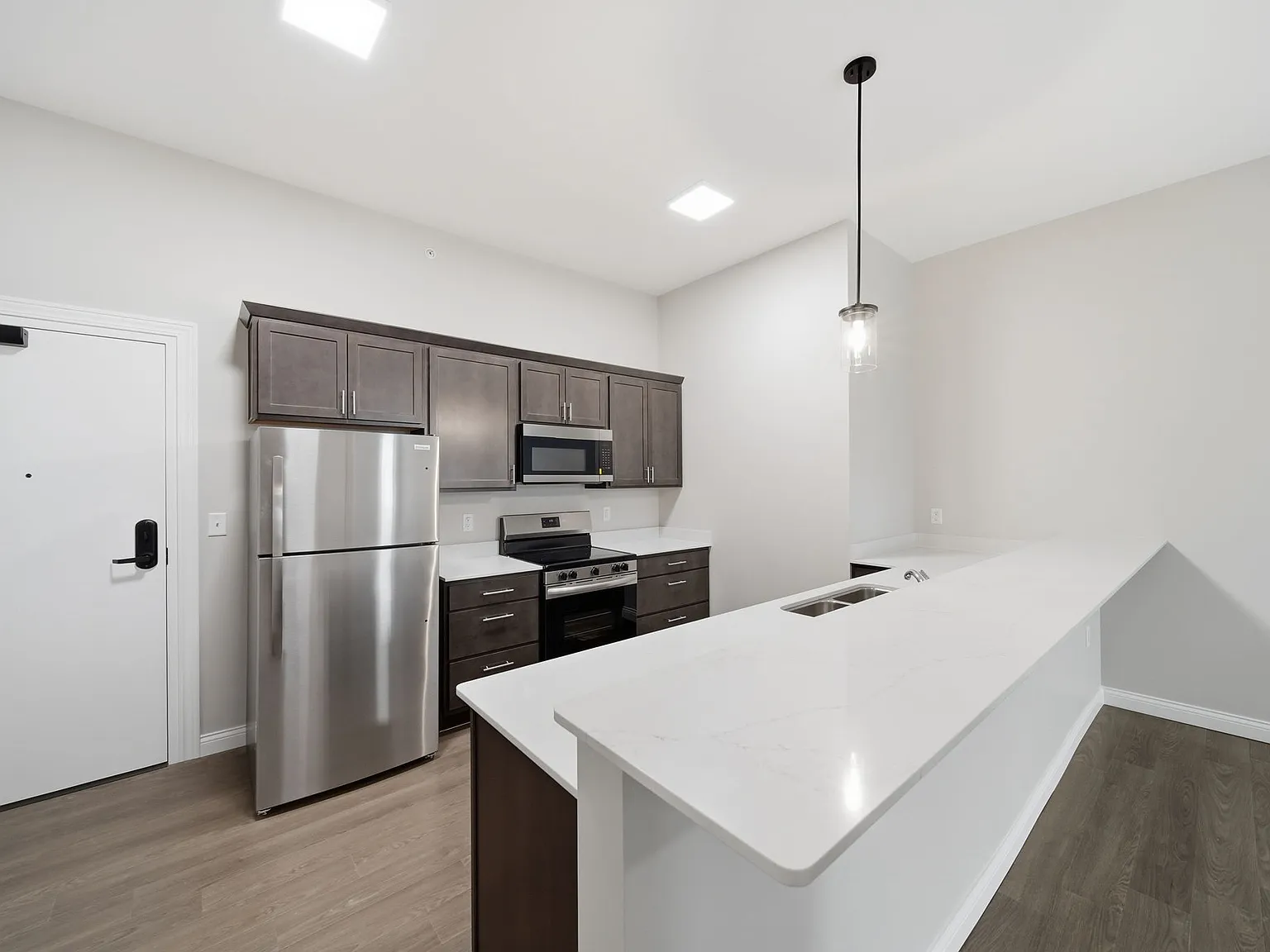 Park House - Residential - 202 — Photo 3