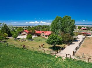 379 Hondo Seco Rd, Taos, NM 87529