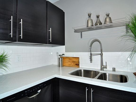3rd image of 4440 Boundary St APT 12