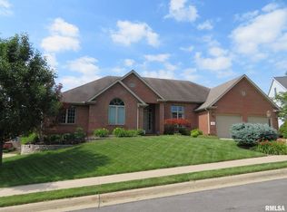 4112 W Vistaridge Ct, Peoria, IL