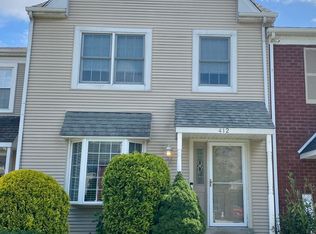 412 Snowflake Cir, Norristown, PA 19403