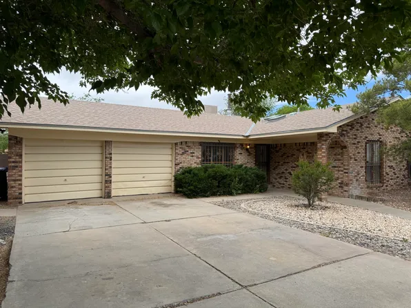 7715 Pioneer Trl NE, Albuquerque, NM 87109