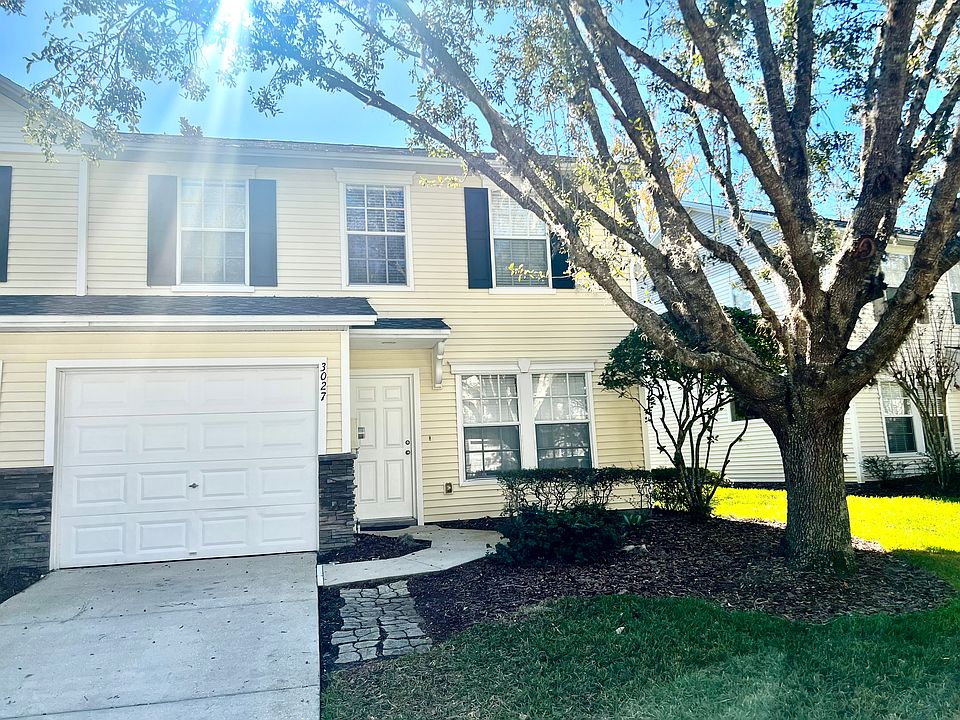 1st image of 3027 Bear Oak Dr