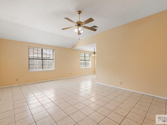 4th image of 4743 Mona Dr
