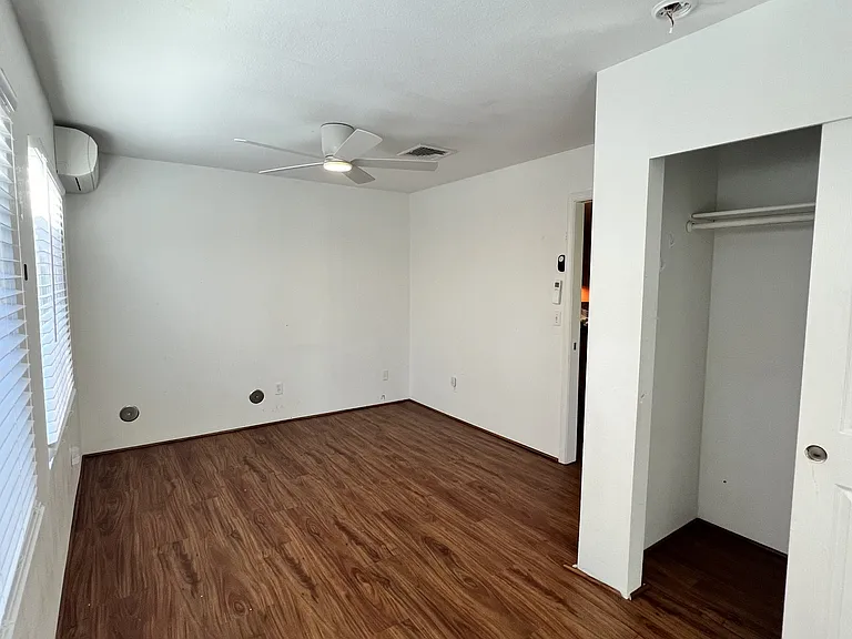 1080 Kupau St — Photo 7