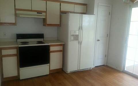 5th image of 232 SE Elm Loop