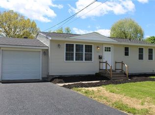 204 Ontario Pl, Liverpool, NY 13088
