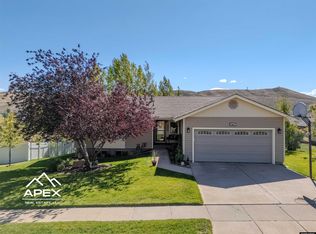 207 Bodine Dr, Evanston, WY 82930
